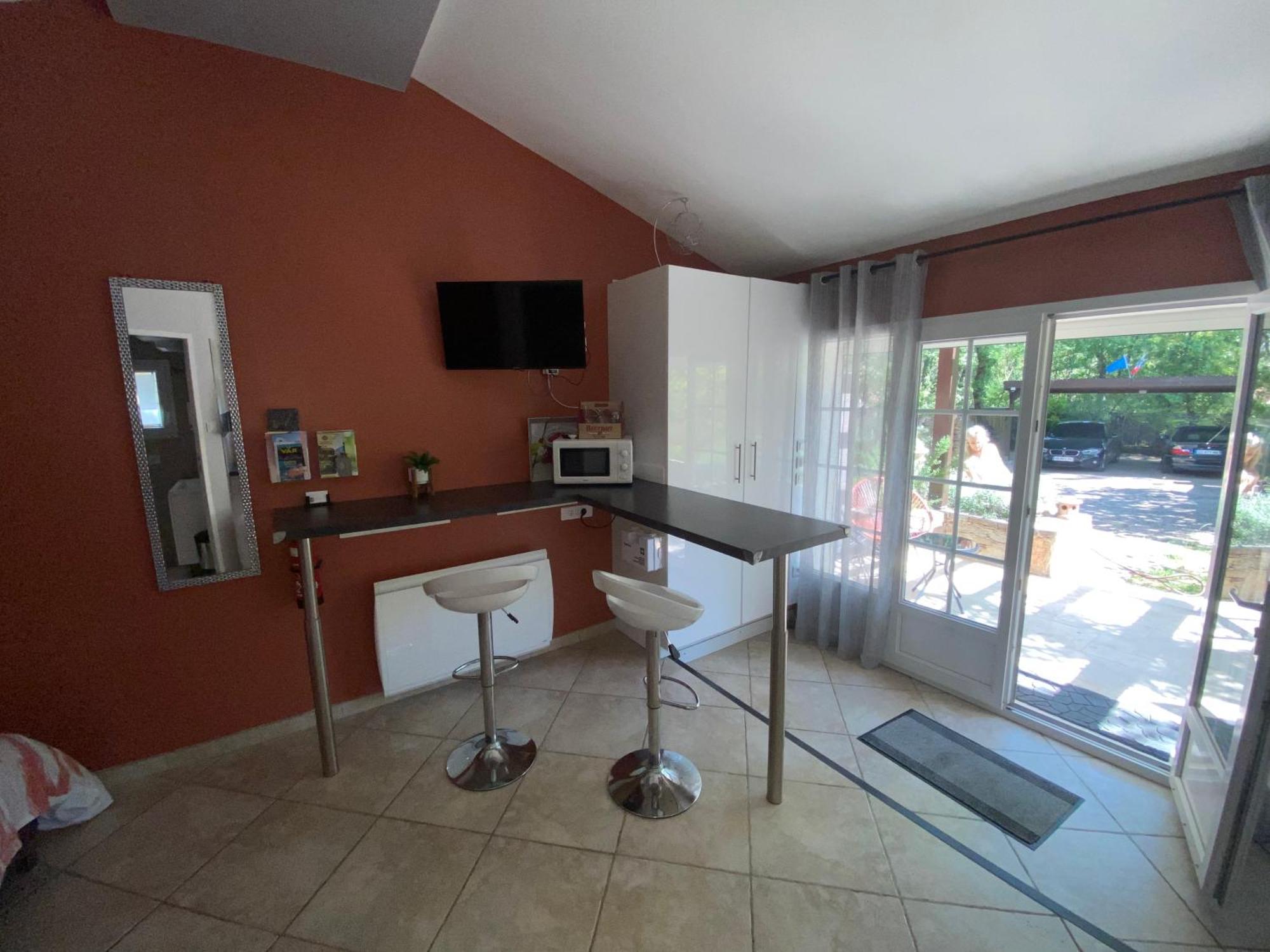 Dependance Individuelle Apartment Nans-les-Pins Exterior photo